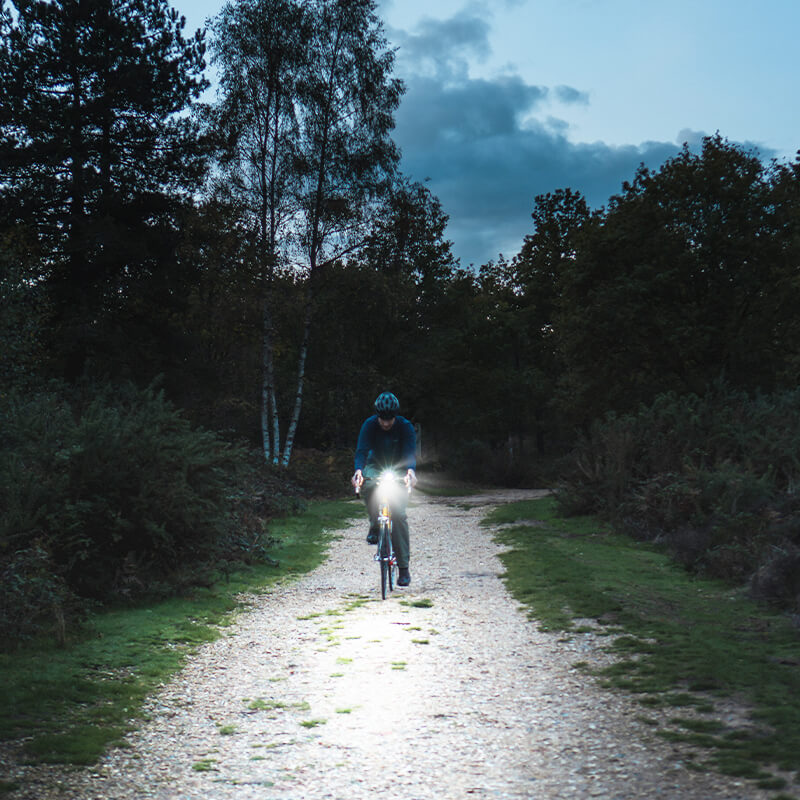 hokolite-riding-bike